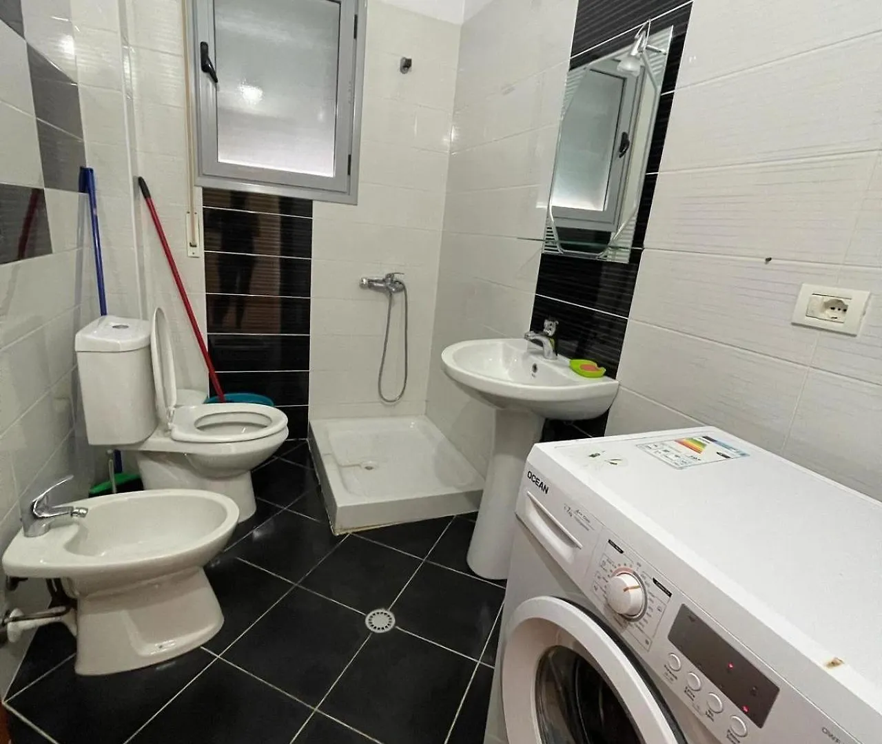 Ela Apartament Vlore 0*,